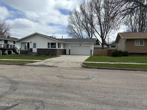 519 Browning Ave, Bismarck, ND 58503