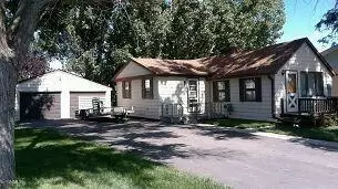 715 8th St E, Williston, ND 58801