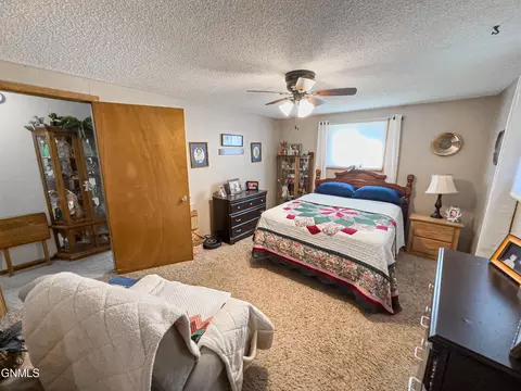 Bedroom - 1912 9th Ave W, Williston, ND 58801 photo 4 of 5