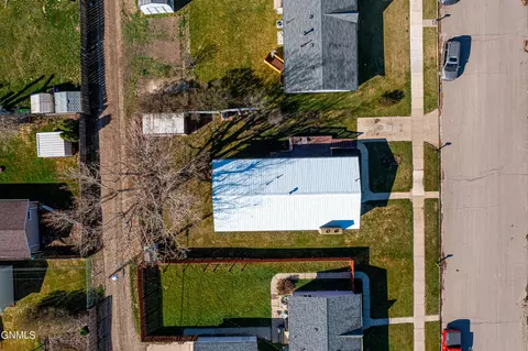 View/Area - 1912 9th Ave W, Williston, ND 58801 photo 6 of 7