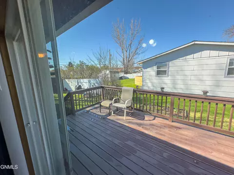 Exterior - 1912 9th Ave W, Williston, ND 58801 photo 5 of 5