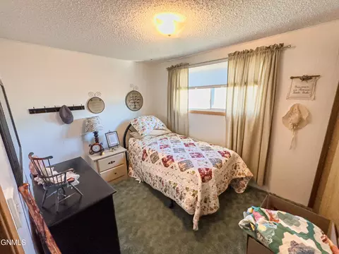 Bedroom - 1912 9th Ave W, Williston, ND 58801 photo 1 of 5