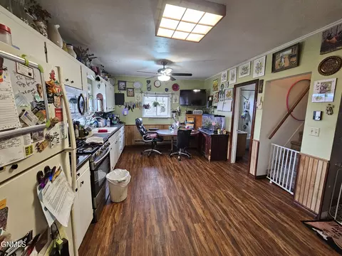 307 Robinson St, Grenora, ND 58845 photo 12