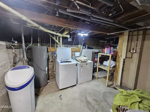 307 Robinson St, Grenora, ND 58845 photo 28