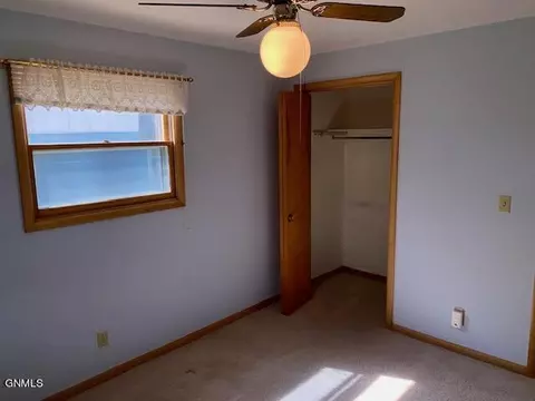 Bedroom - 315 E Capitol Ave, Bismarck, ND 58501 photo 1 of 2