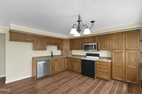 Kitchen - 4673 119th Rd NW, Epping, ND 58843 photo 1 of 1
