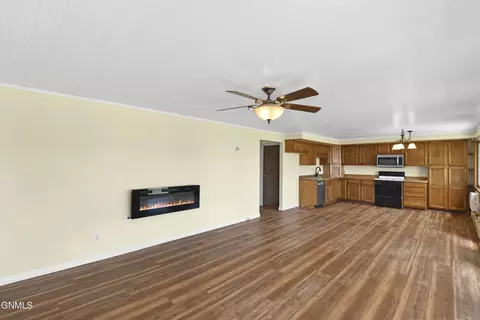 Living - 4673 119th Rd NW, Epping, ND 58843 photo 1 of 2