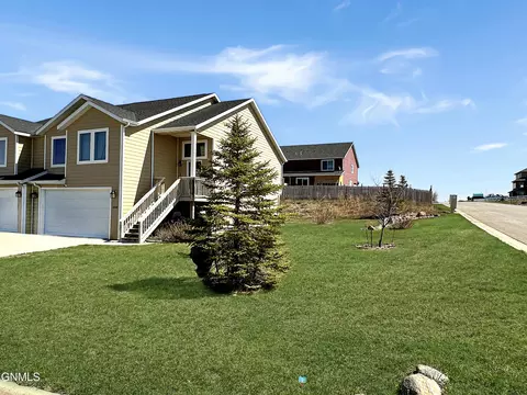 Exterior - 5804 Anna Ave, Williston, ND 58801 photo 2 of 2