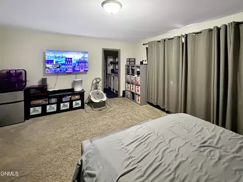 Bedroom - 5804 Anna Ave, Williston, ND 58801 photo 2 of 5