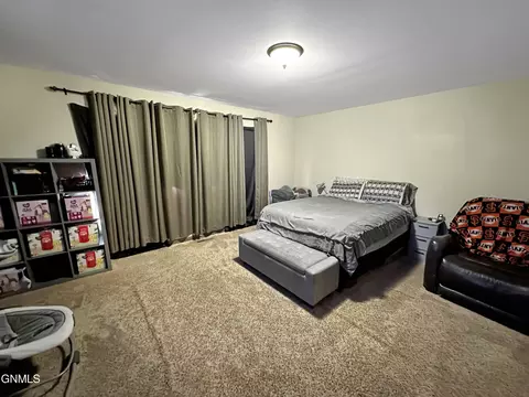Bedroom - 5804 Anna Ave, Williston, ND 58801 photo 1 of 5