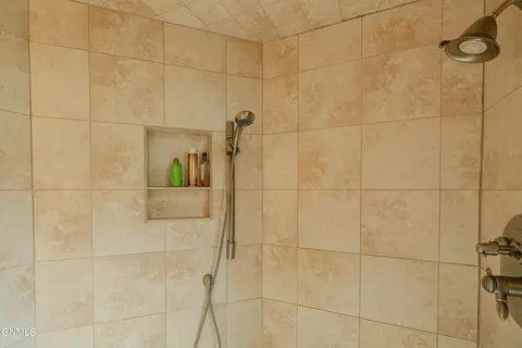Bath - 843 Munich Dr, Bismarck, ND 58504 photo 7 of 19