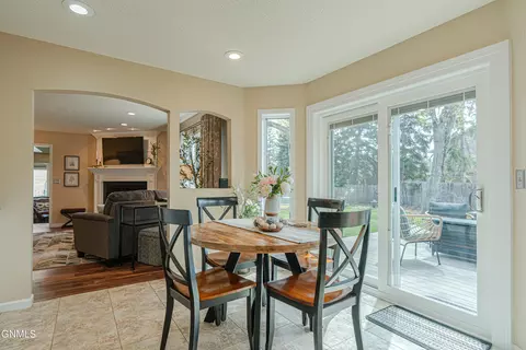 Dining - 843 Munich Dr, Bismarck, ND 58504 photo 2 of 5