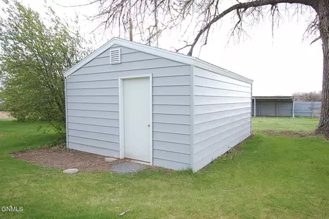 12255 County Road 350, Sidney, MT 59270 photo 18