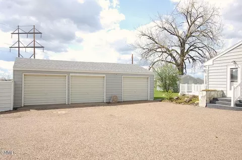 12255 County Road 350, Sidney, MT 59270 photo 2