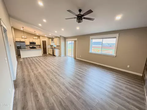 5462 Freshwater Ln, Williston, ND 58801 photo 23