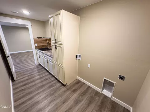 5462 Freshwater Ln, Williston, ND 58801 photo 50
