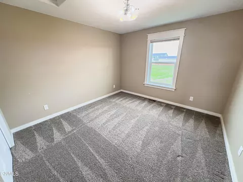 5462 Freshwater Ln, Williston, ND 58801 photo 39