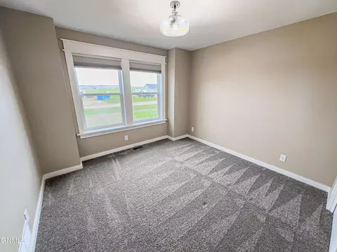 5462 Freshwater Ln, Williston, ND 58801 photo 41
