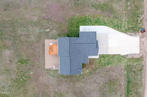 5462 Freshwater Ln, Williston, ND 58801 photo 5