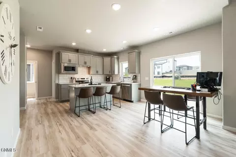 Kitchen - 4801 Cornice Loop, Bismarck, ND 58503 photo 1 of 5