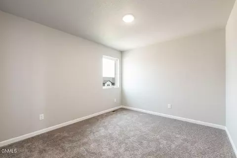 Bedroom - 4801 Cornice Loop, Bismarck, ND 58503 photo 3 of 4
