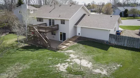 Exterior - 449 13th St E, Dickinson, ND 58601 photo 2 of 2