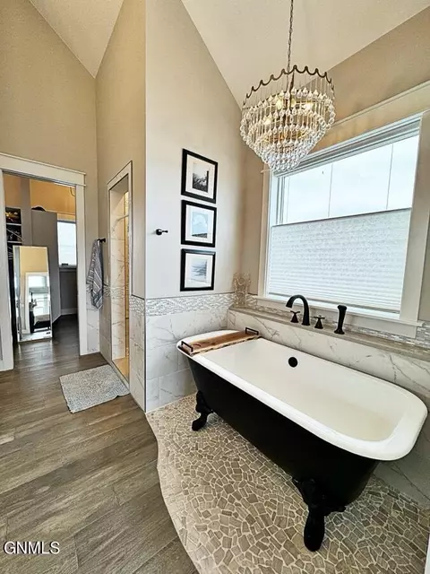 14033 49th St NW, Williston, ND 58801 photo 19