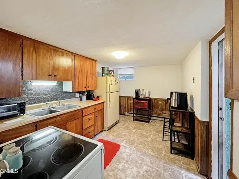 Kitchen - 1515 6th Ave W, Williston, ND 58801 photo 5 of 5