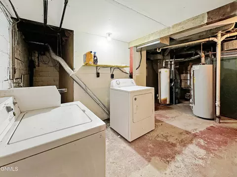 Other - 1515 6th Ave W, Williston, ND 58801 photo 5 of 6