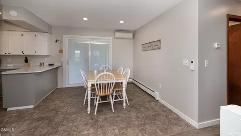 Dining - 425 5th Ave NW, Killdeer, ND 58640 photo 1 of 2