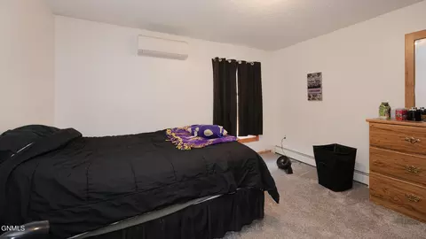 Bedroom - 425 5th Ave NW, Killdeer, ND 58640 photo 3 of 6
