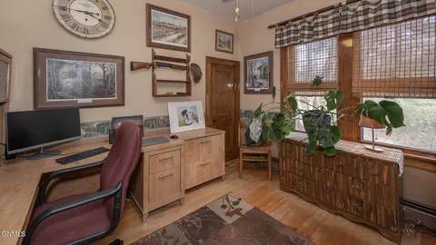 606 1st Ave E, Dickinson, ND 58601 photo 19
