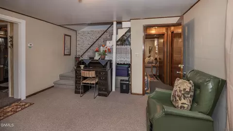 606 1st Ave E, Dickinson, ND 58601 photo 21