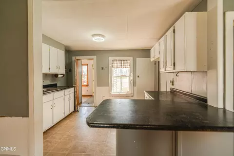 Kitchen - 4950 27th Ave, Mandan, ND 58554 photo 1 of 1