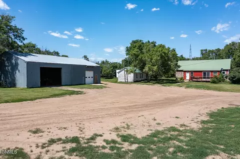 Exterior - 4950 27th Ave, Mandan, ND 58554 photo 1 of 5