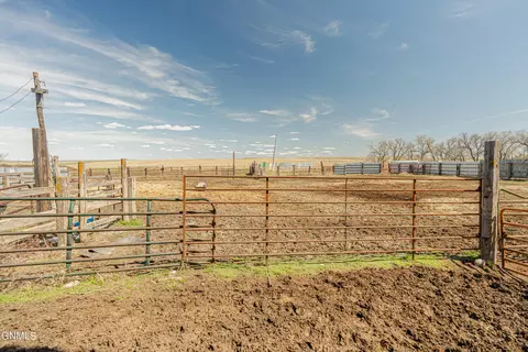 Other - 4950 27th Ave, Mandan, ND 58554 photo 32 of 53