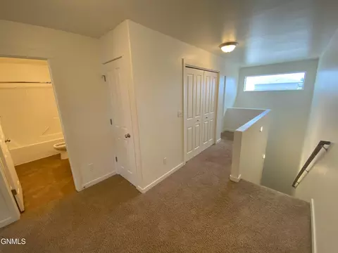 815 3rd St NW, Sidney, MT 59270 photo 6