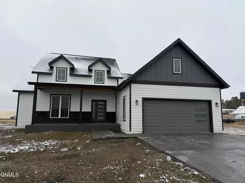 914 Elk St, Alexander, ND 58831