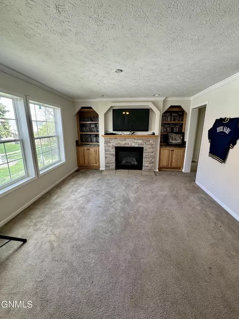 205 3rd Ave E, Lignite, ND 58752 photo 9