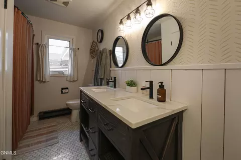 1706 E Omaha Dr, Bismarck, ND 58504 photo 21