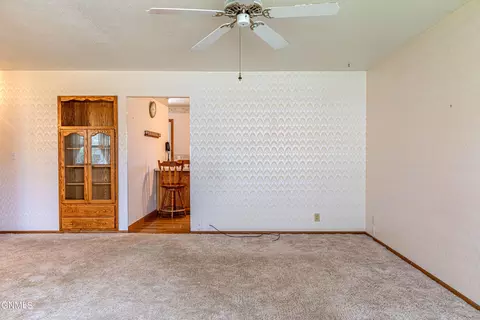 609 Meadow Ln, Bismarck, ND 58504 photo 8