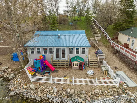 843 7h St NW, Mercer, ND 58559