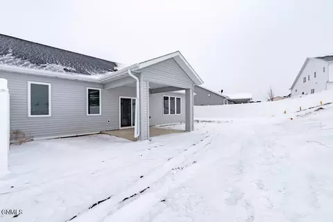 5710 Titanium Dr, Bismarck, ND 58503 photo 29