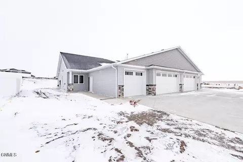 5710 Titanium Dr, Bismarck, ND 58503 photo 30