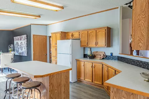 8475 Windmill Rd, Bismarck, ND 58504 photo 5