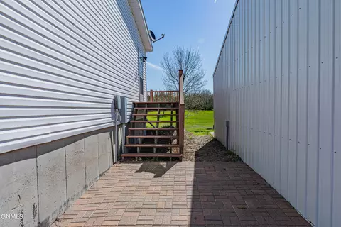 8475 Windmill Rd, Bismarck, ND 58504 photo 46