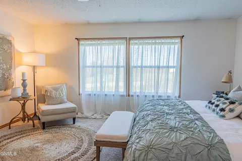8475 Windmill Rd, Bismarck, ND 58504 photo 20