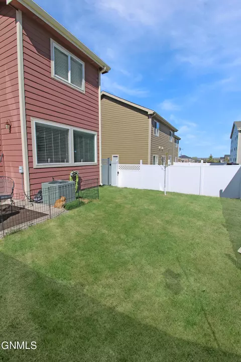 Exterior - 2713 23rd St W, Williston, ND 58801 photo 2 of 2