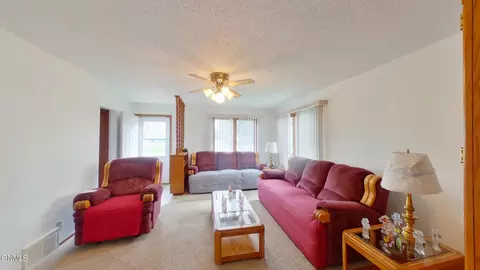 Living - 224 Cedar Ave, Linton, ND 58552 photo 1 of 1