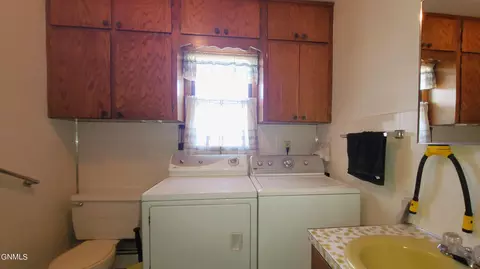 502 2nd St SW, Steele, ND 58482 photo 17